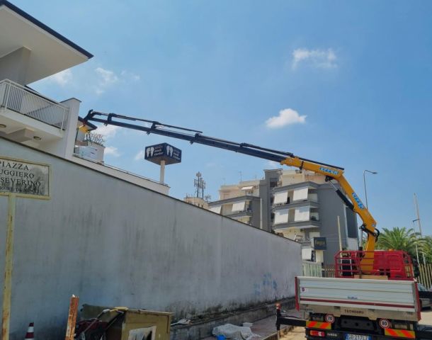 Esempio dalla galleria fotografica di ATG Auricchio Transport & Gru S.r.l.