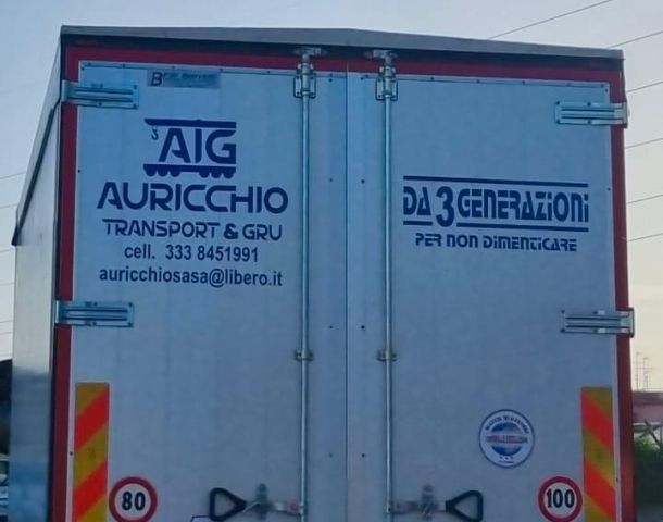 Esempio dalla galleria fotografica di ATG Auricchio Transport & Gru S.r.l.